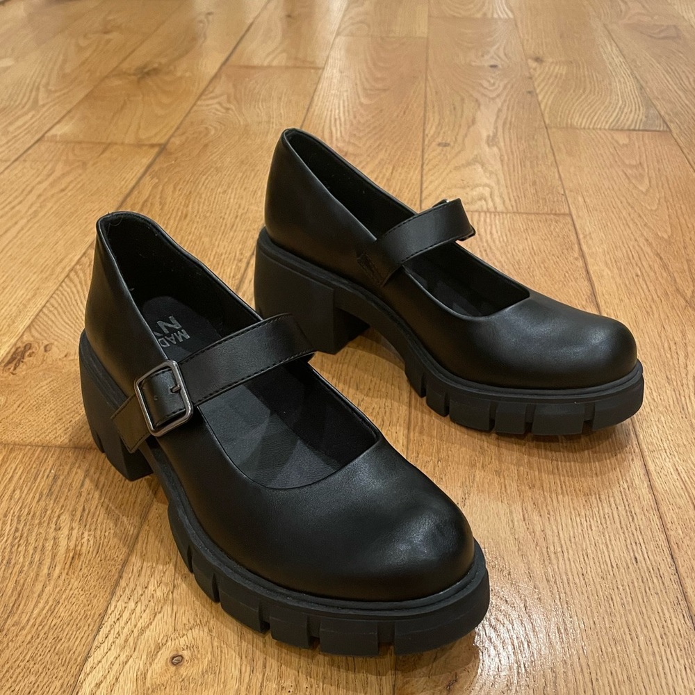 Madden NYC - Steve Madden for Walmart Size 8 Maryjane